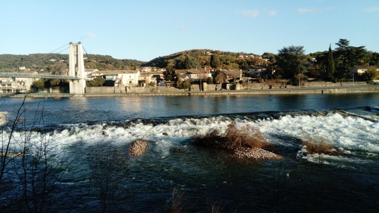 伯格圣安迪欧L'Oustau Bonur住宿加早餐旅馆 外观 照片